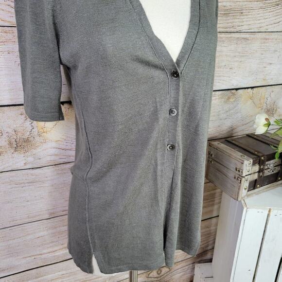NWT J Jill V Neck Three Button Lightweight Green Caraway Cardigan XSP - Picture 2 of 5